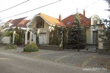 A jólét és a parasztvezér - élet a Veres Péter-kertben